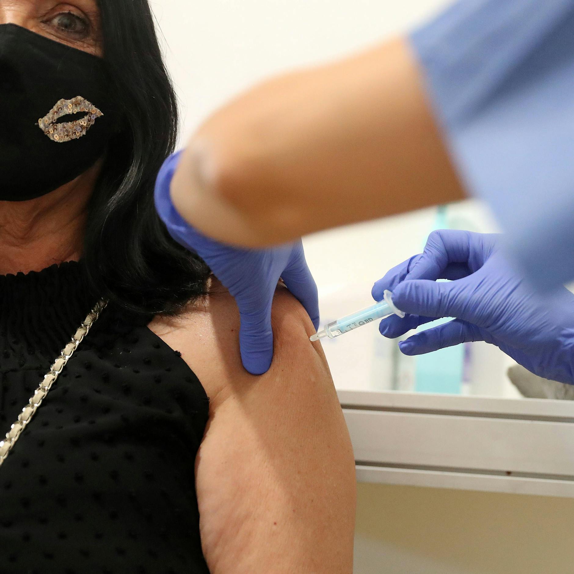 Unnötig oder sogar schädlich? Das müssen jetzt Corona-Genesene über die Impfung wissen