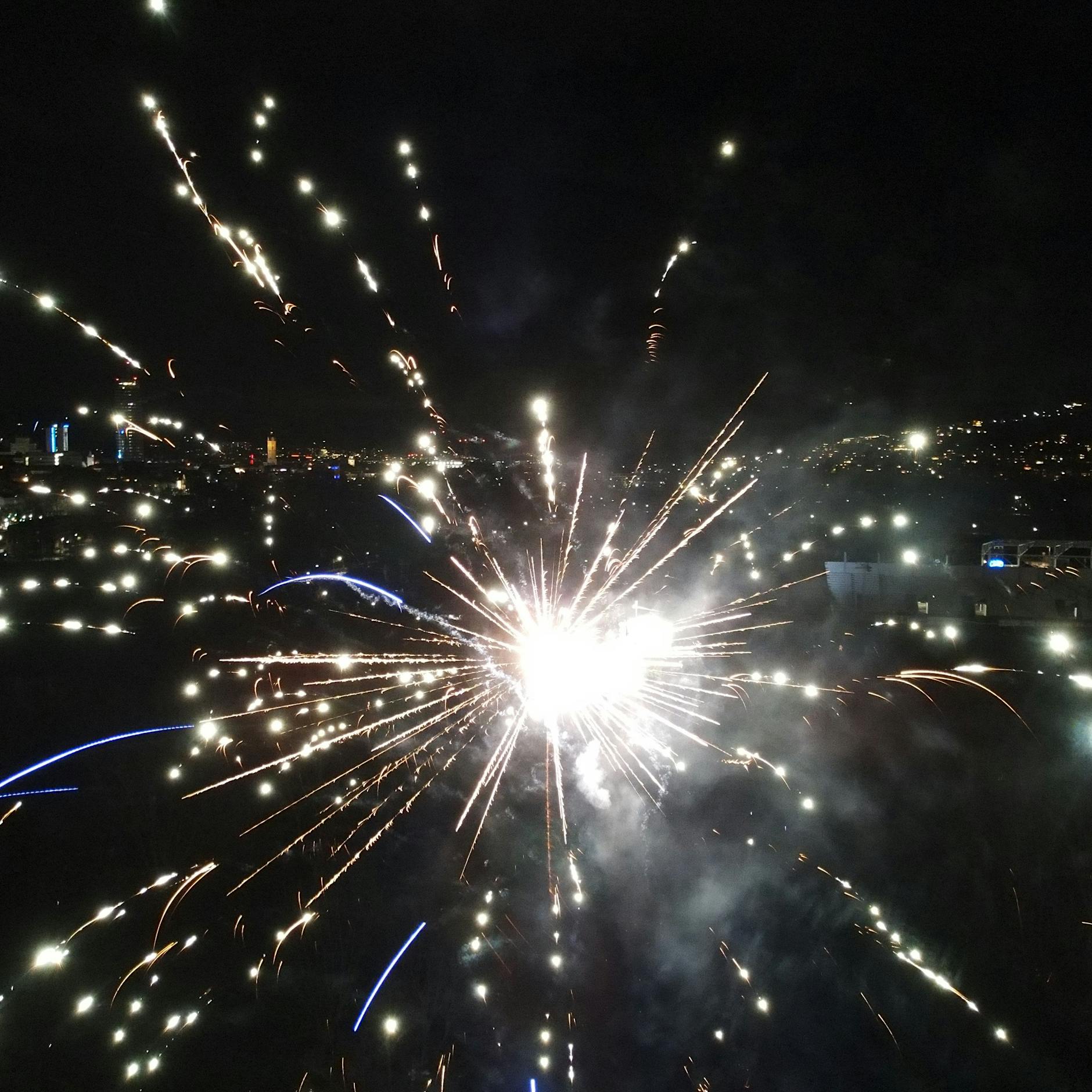 UPDATE! Silvester in Deutschland: Das Jahr 2022 startet vergleichsweise ruhig, doch in Hennef stirbt ein Mann! Weiterer tödlicher Unfall in Thüringen