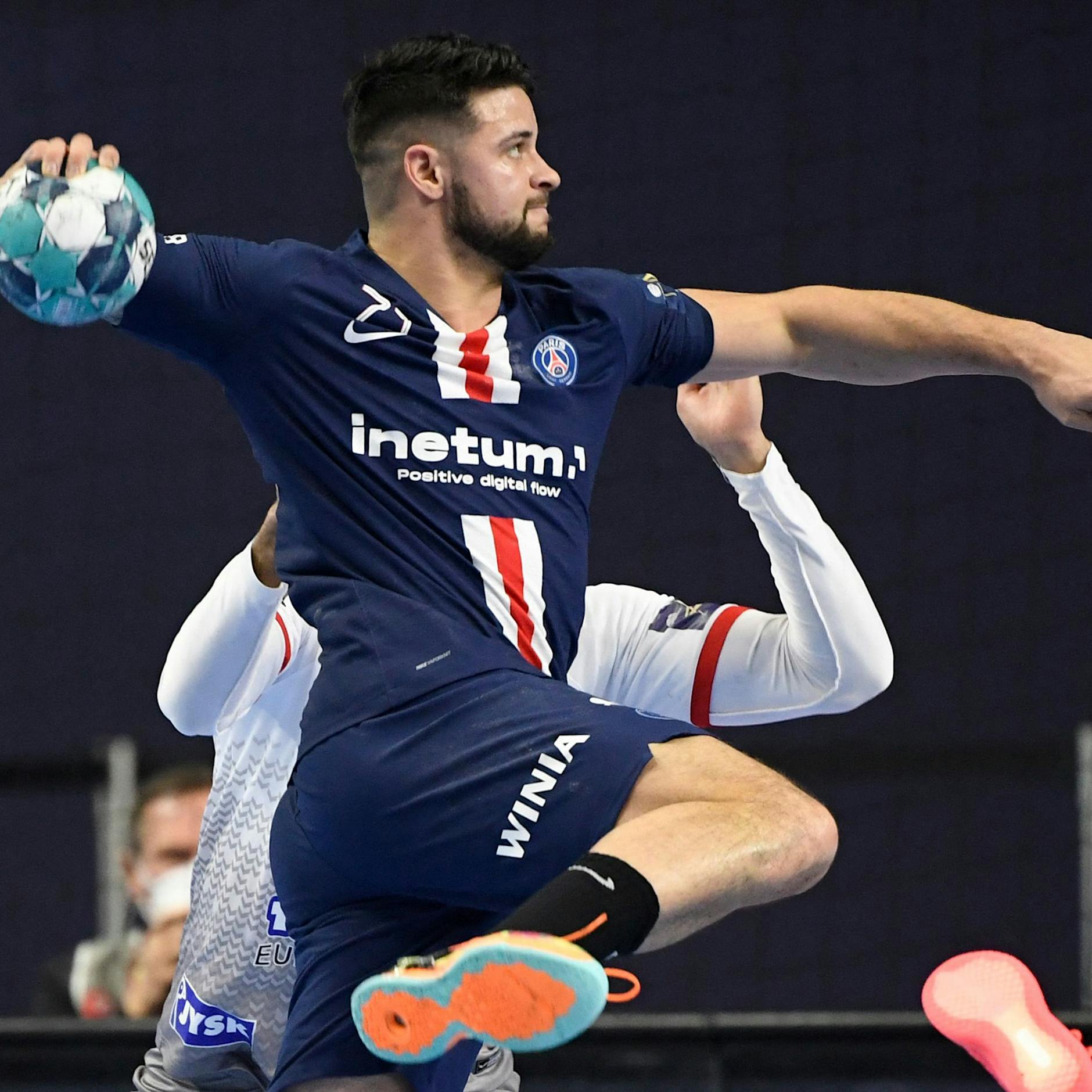 Handball-Nationalspieler in Paris niedergestochen