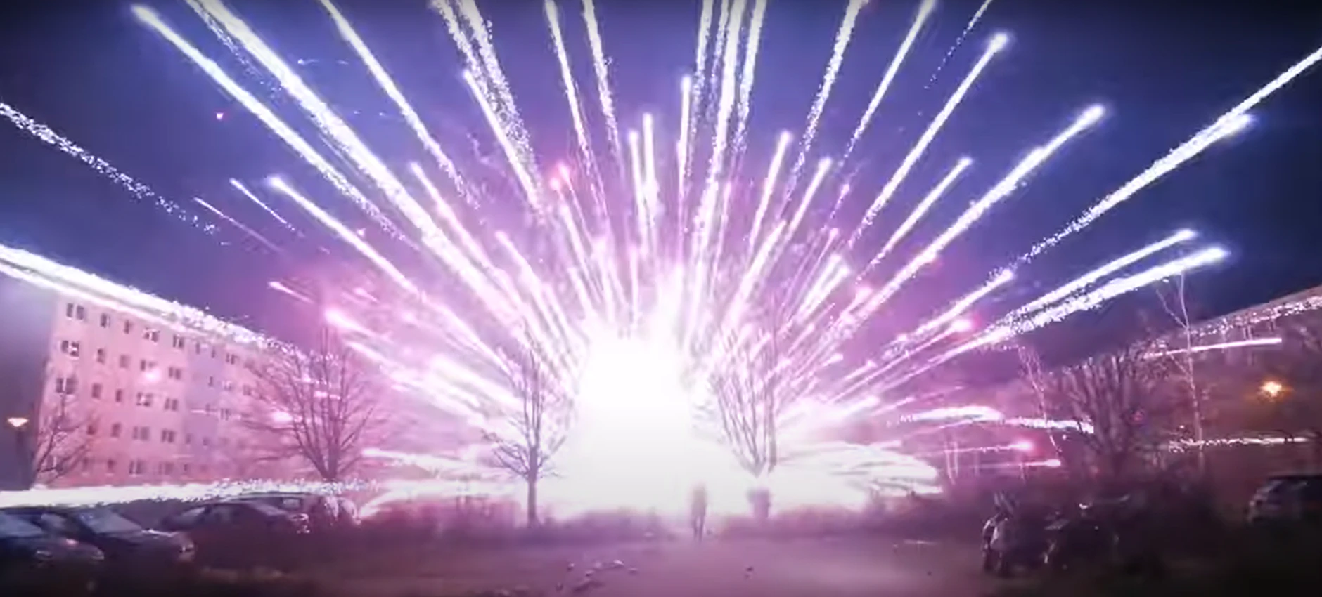 was ist eine kugelbombe silvester