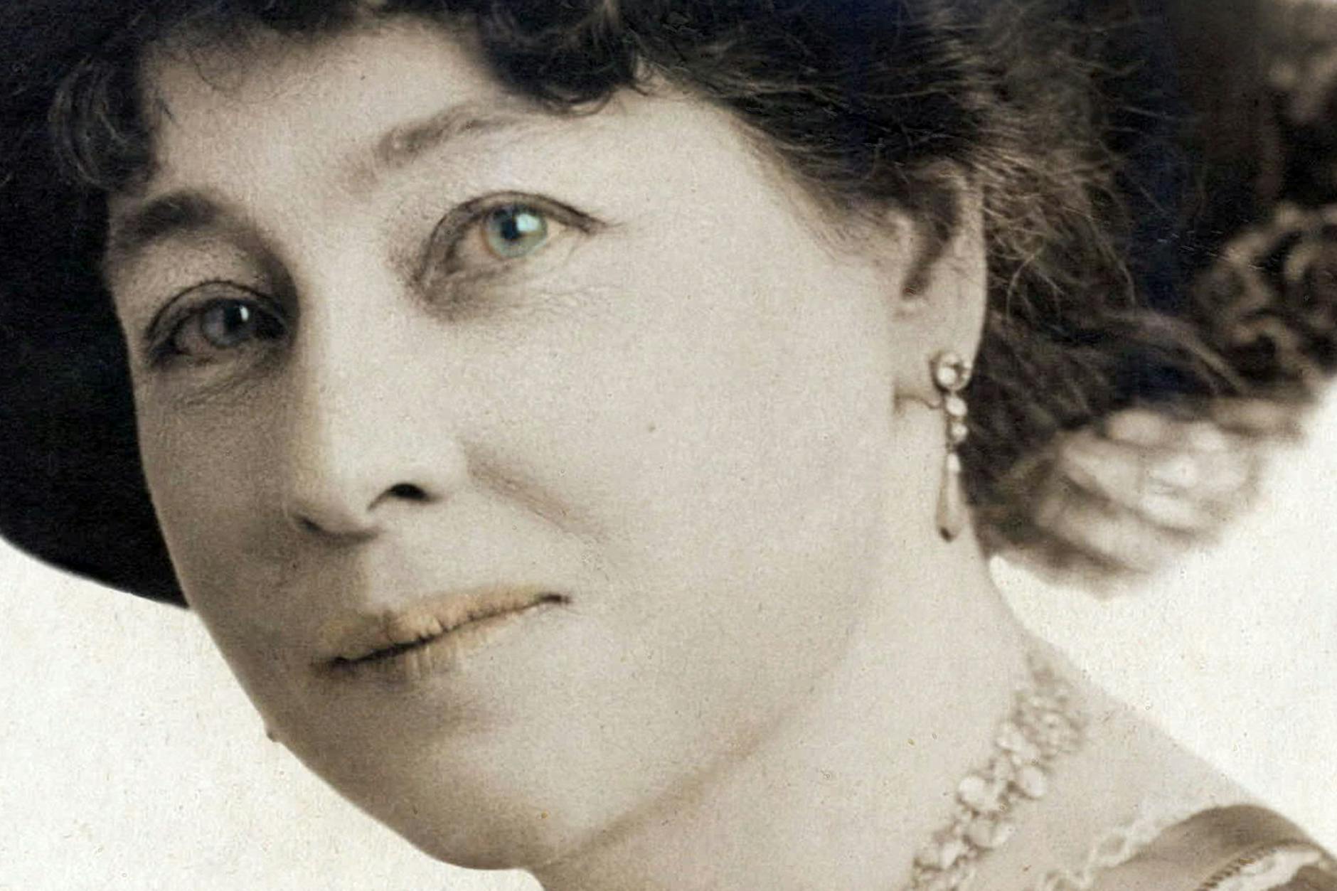 Die Französin Alice Guy, die 1873 in Saint-Mandé geboren wurde und 1968 in den Vereinigten Staaten starb, war die erste Regisseurin und Produzentin der Filmgeschichte.