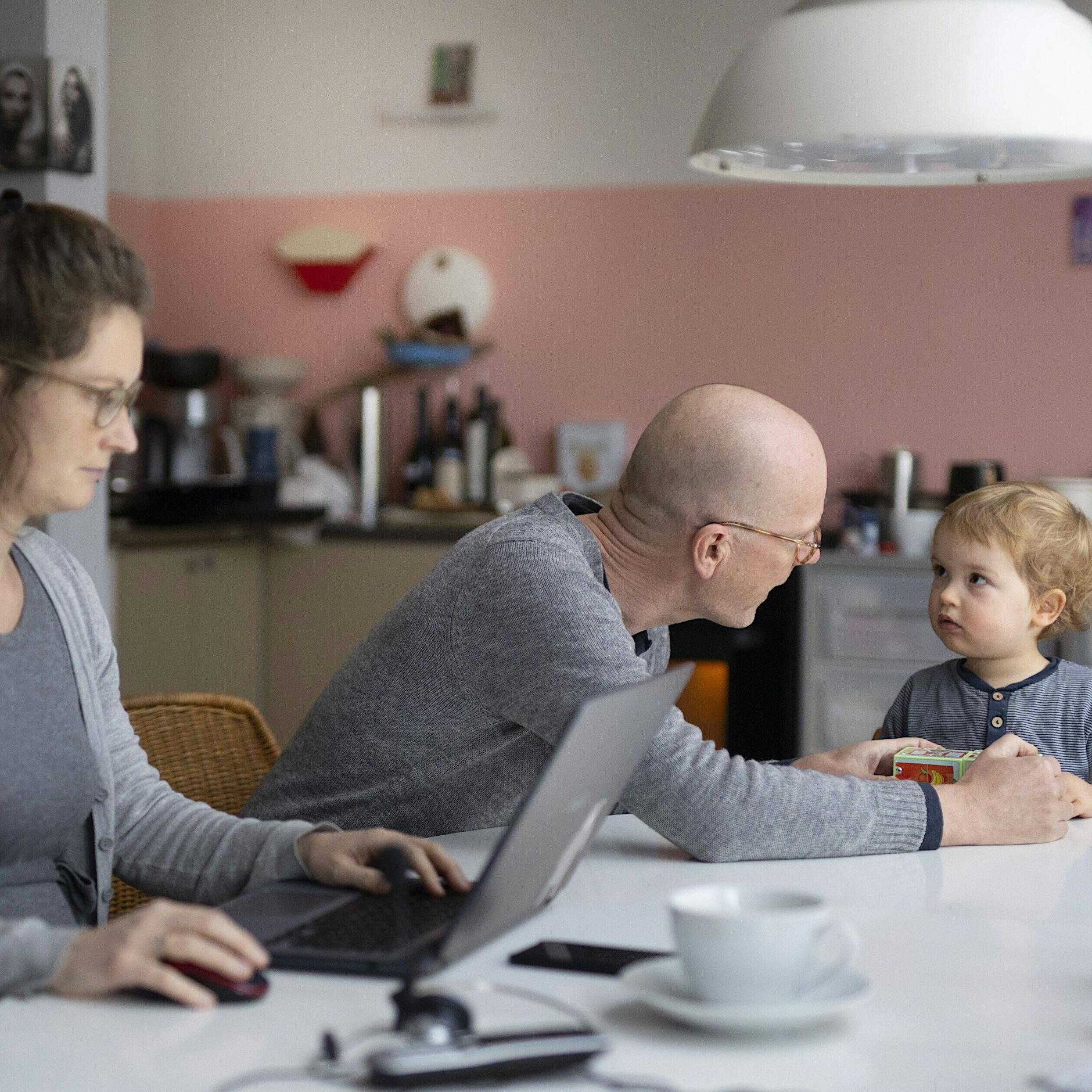 Für Frauen, Kinder, Familien: Sechs Reformen und ein Halleluja