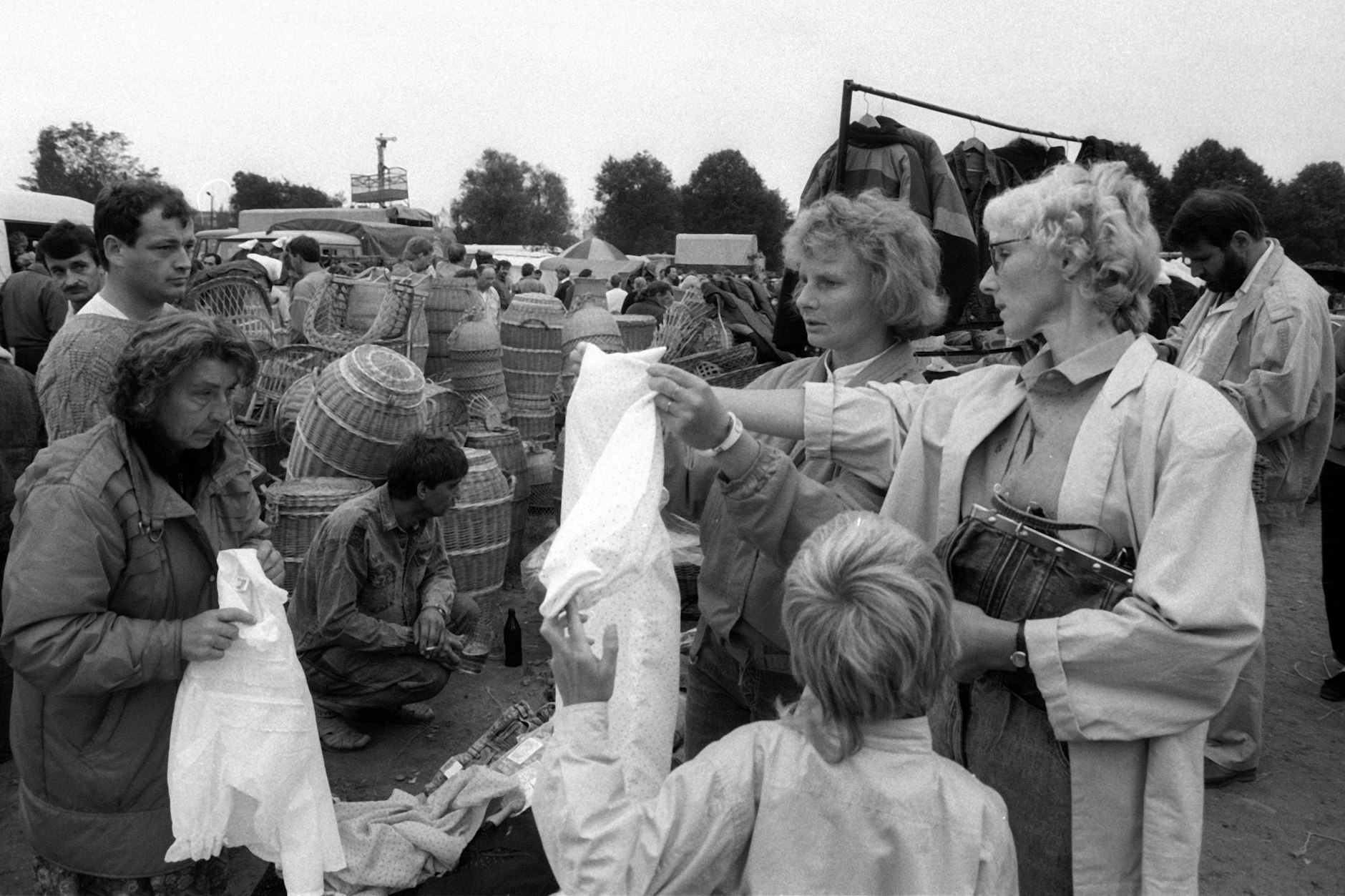Markt im polnisch-deutschen Grenzgebiet im Jahr 1990.