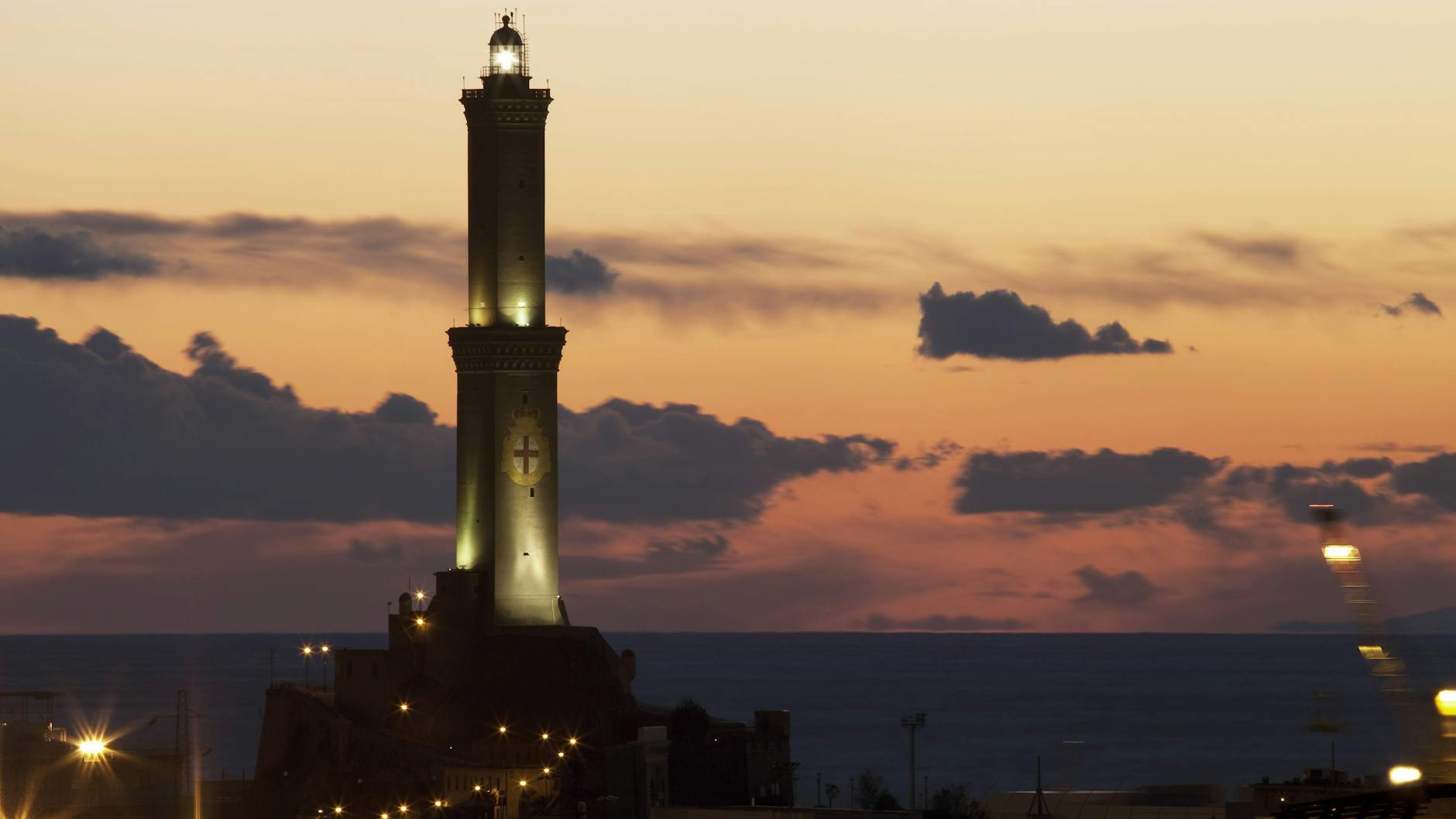 Genua: Blick auf den antiken Leuchtturm (Archivbild).