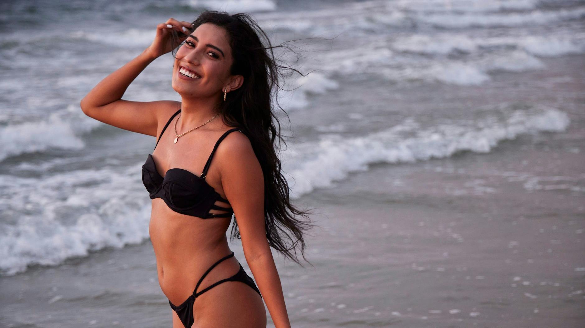 Für Valeria, die aus Mexiko stammt, wird das Buhlen um den Bachelor ein Heimspiel.