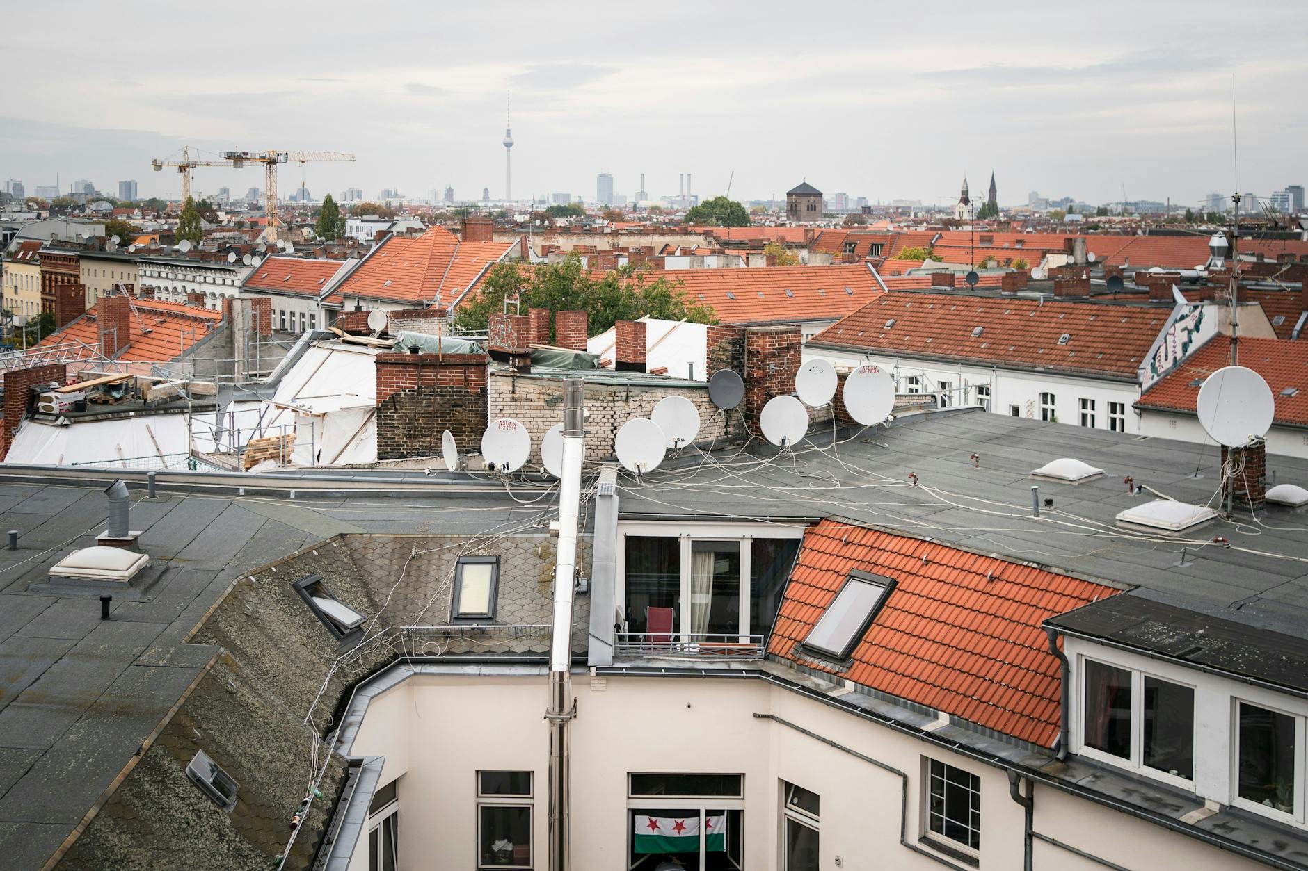 Allein in Berlin-Neukölln.