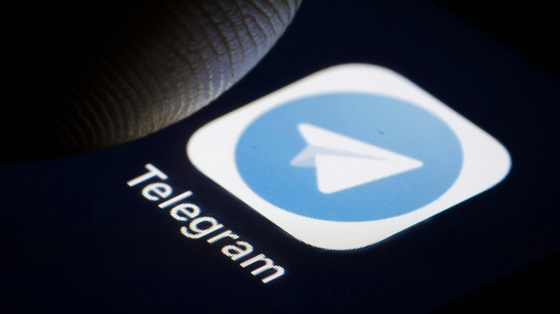 In Telegram-Chaträumen von Corona-Leugnern kommt es zu vermehrten Tötungsaufrufen (Symbolbild).