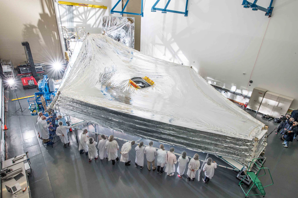 Sonnenschutz aufgespannt: Weltraumteleskop erreicht wichtigen Meilenstein