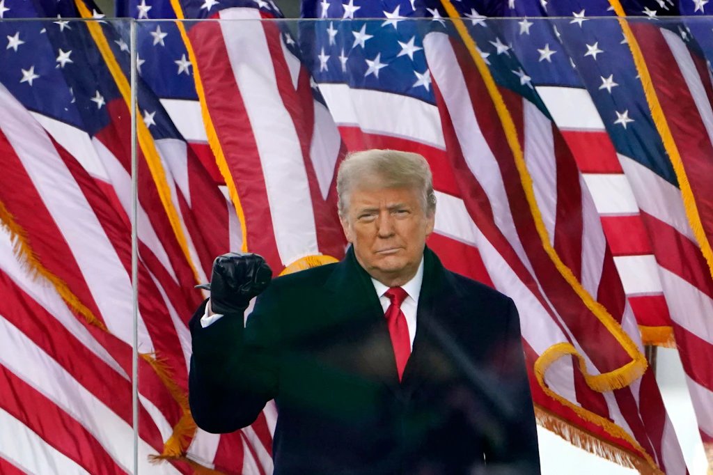 Trump, der Flammenwerfer und der Flächenbrand
