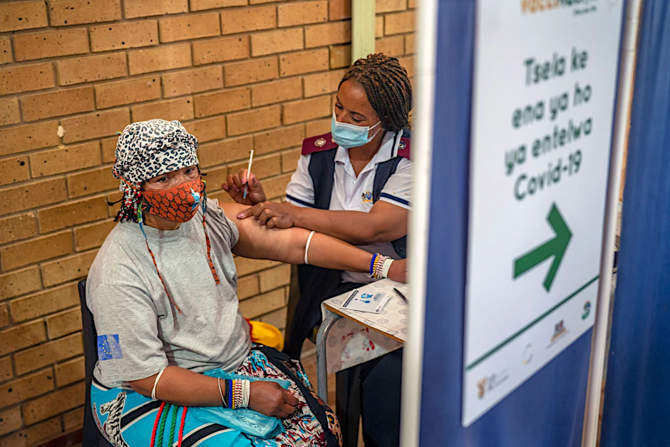 In Südafrika ist rund 26 Prozent der Bevölkerung zweifach gegen das Coronavirus geimpft. 