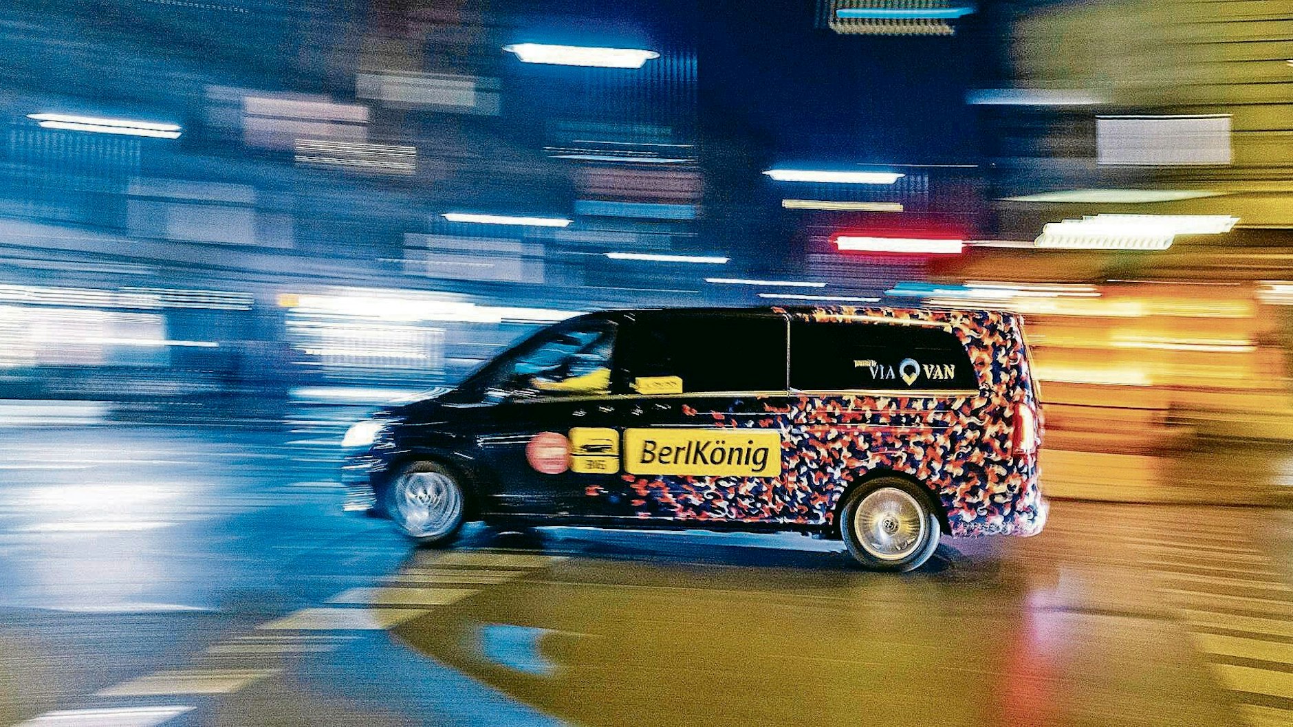 Ein Berlkönig in der östlichen Innenstadt von Berlin. Seit 2018 gibt es den Fahrdienst, spätestens im September 2022 ist Schluss. Doch weiter östlich könnte es ein neues Angebot dieser Art geben.&nbsp;