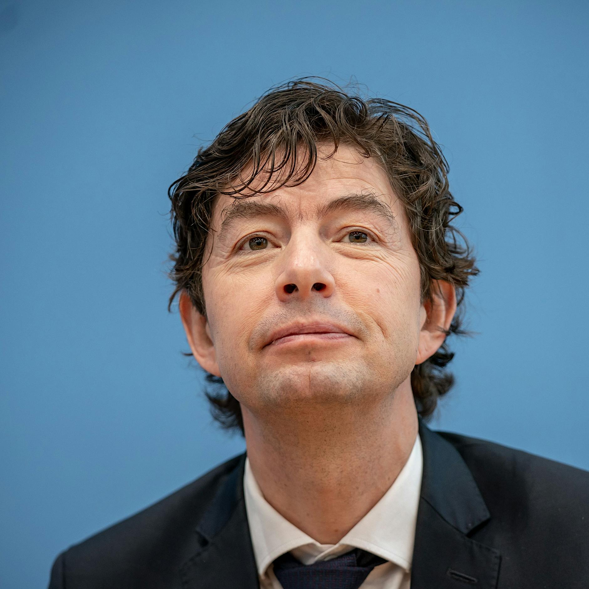 Verliert Corona durch Omikron an Schrecken?