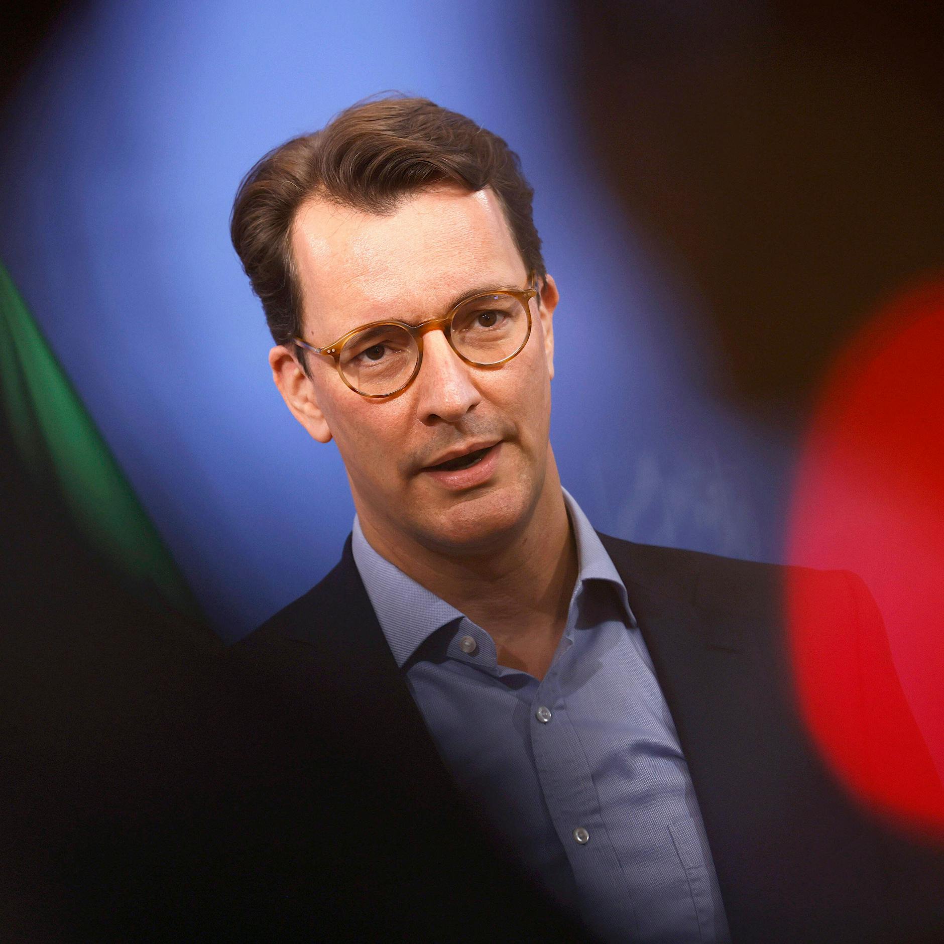 Wüst mahnt Scholz: Corona-Impfpflicht endlich vorbereiten