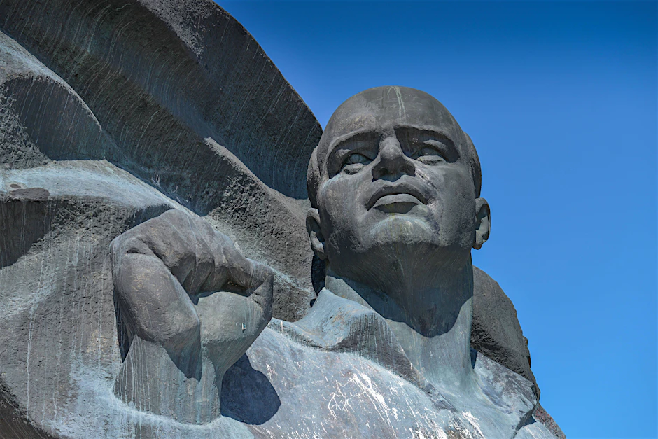 Das Ernst-Thälmann-Denkmal im gleichnamigen Park in Berlin.