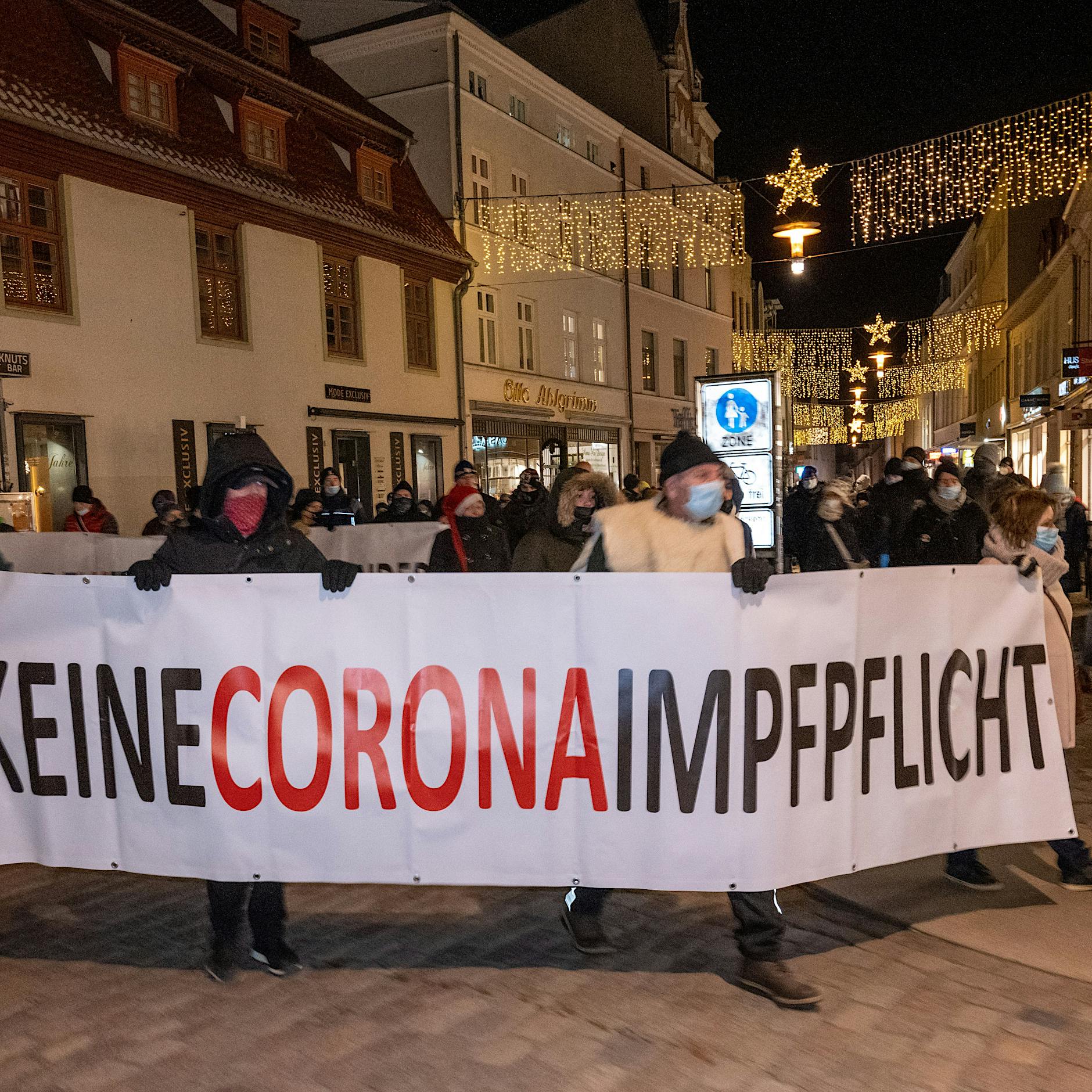 Berlins Hausärztechef: „Jetzt noch eine Impfpflicht wäre Kokolores“