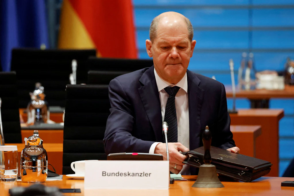 Kanzler in der Kritik: Scholz bekräftigt sein Ja zur Impfpflicht