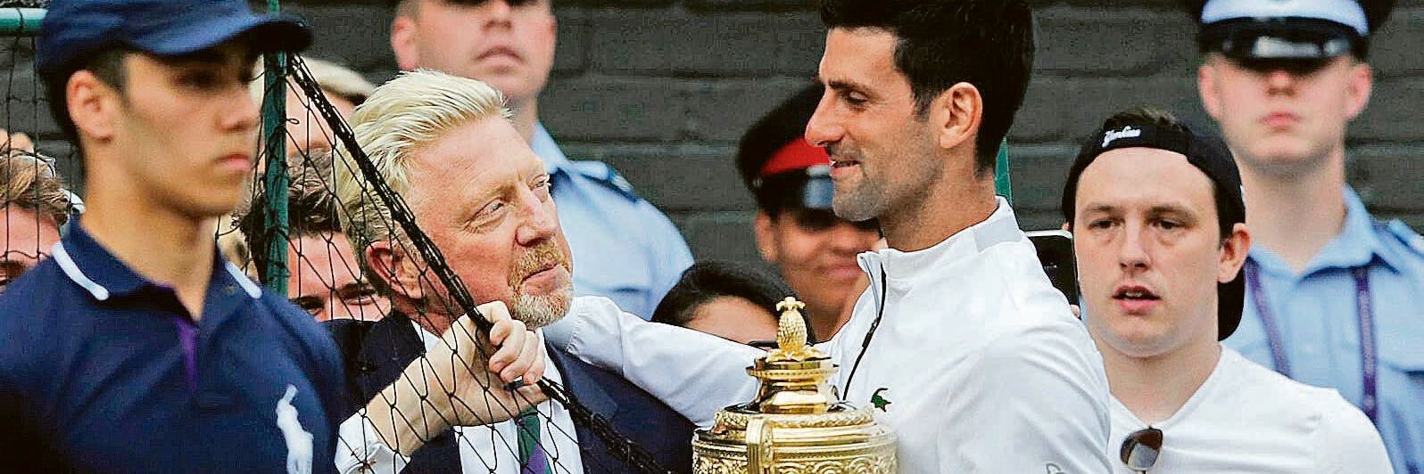 Novak Djokovic beim Wimbledon-Sieg 2019. Sein Ex-Trainer Boris Becker war mächtig stolz. Das ist jetzt nicht mehr der Fall.