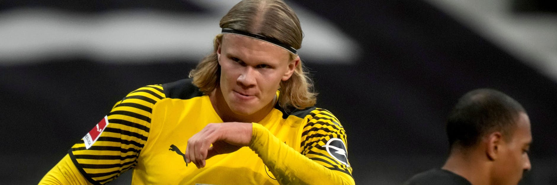 Was für ein Wutblick! Dortmunds Erling Haaland beim Spiel in Frankfurt.