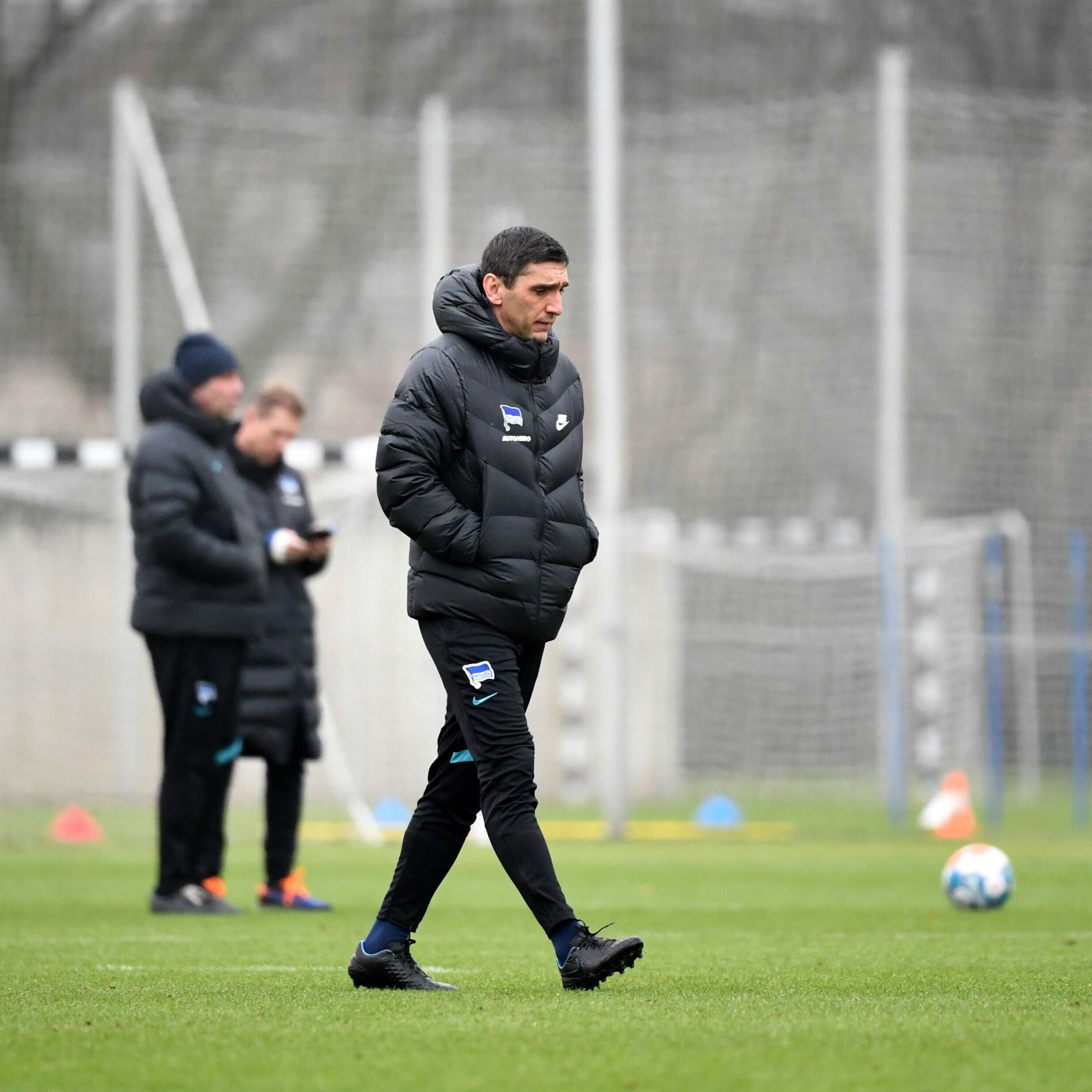 Trainer Tayfun Korkut beim Training am Montag.