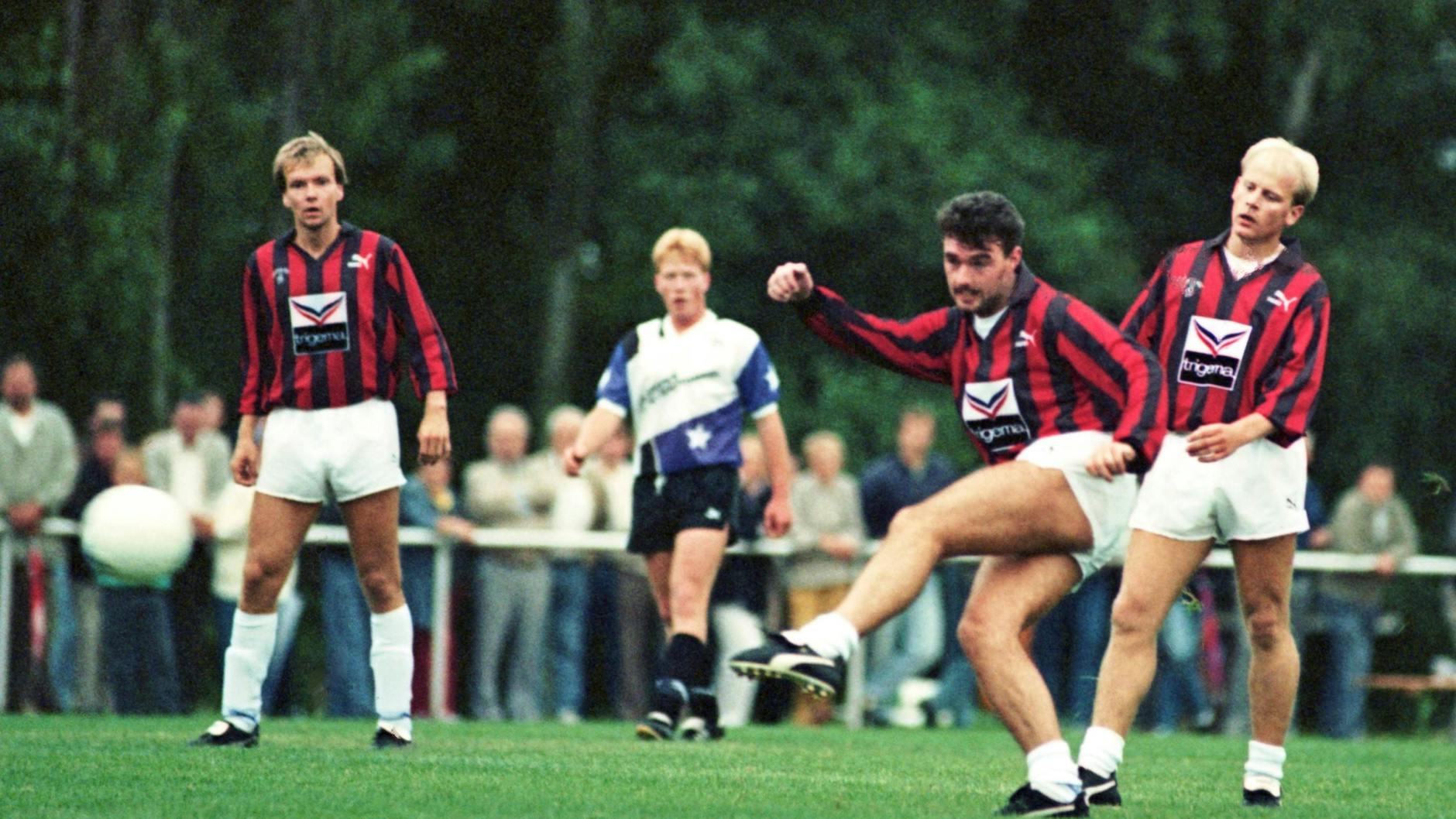 Mark Farrington (2. v. r.) machte im Trainingslager 1990/1991 in Bevern eine gute Figur. Überzeugen konnte der Engländer aber nicht, sodass er Hertha nach sechs Monaten wieder verließ.