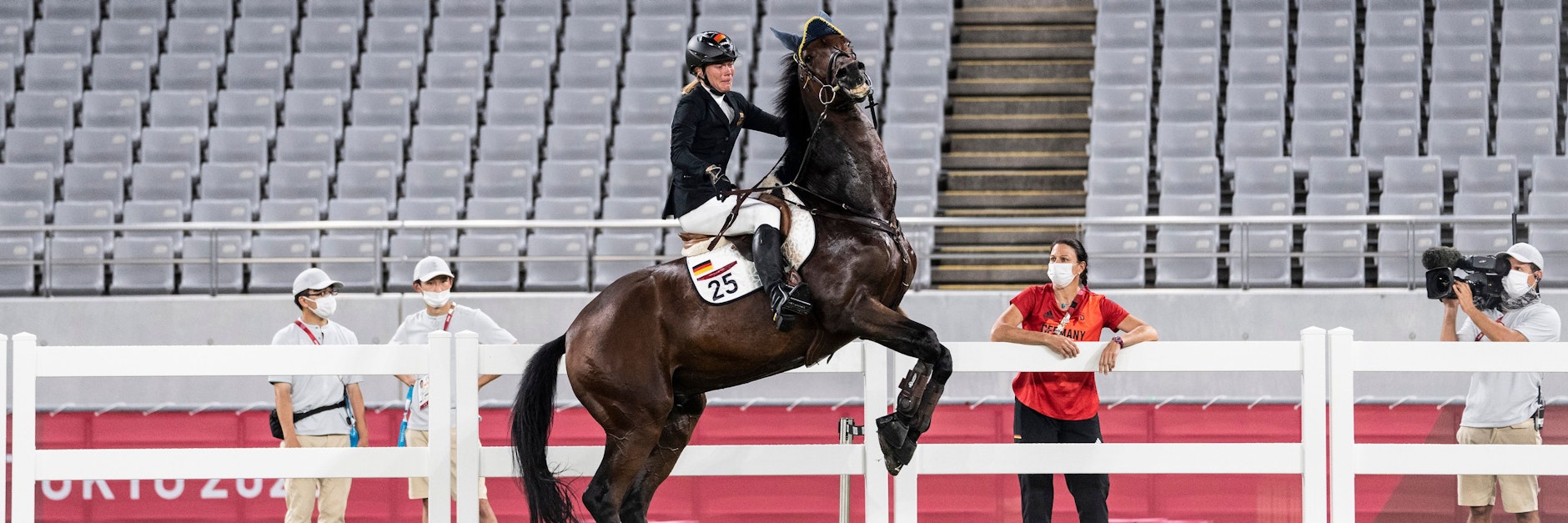 Fünfkämpferin Annika Schleu und Bundestrainern Kim Raisner wurden für den Umgang mit dem Pferd Saint Boy hart kritisiert. 