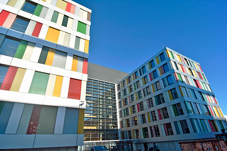 Blick auf den Luisenblock West des Bundestages
