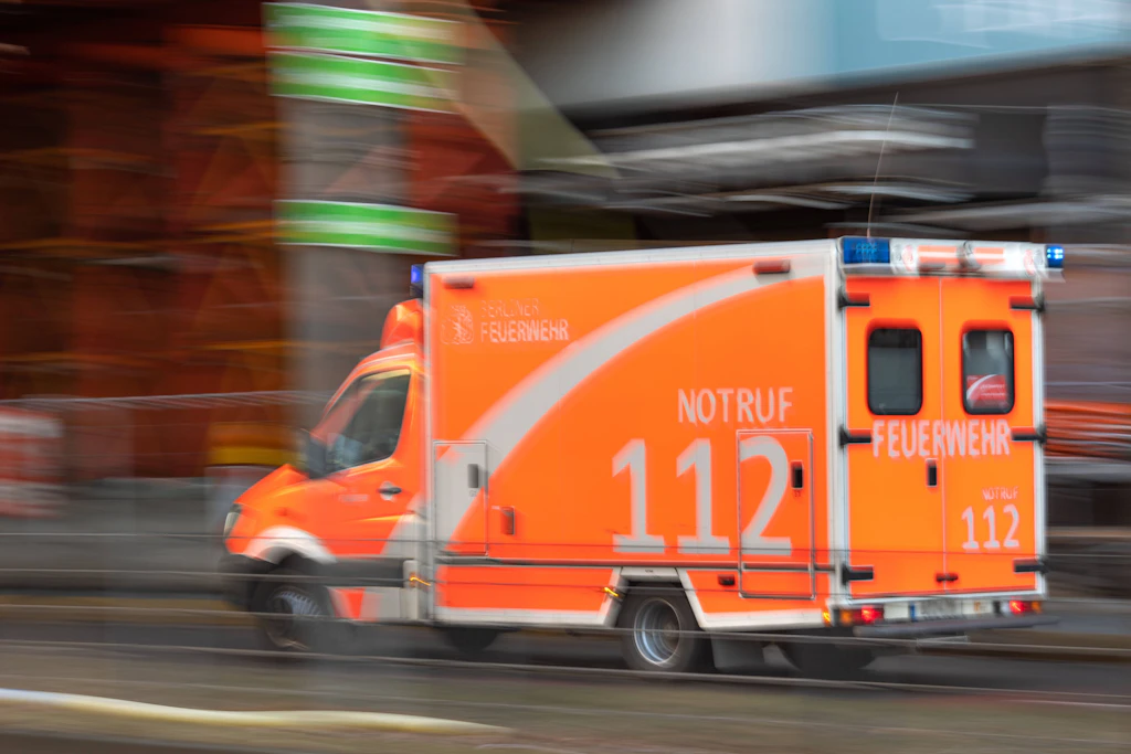 Unfall in Lichtenberg: 77-Jähriger fährt 88-Jährige an