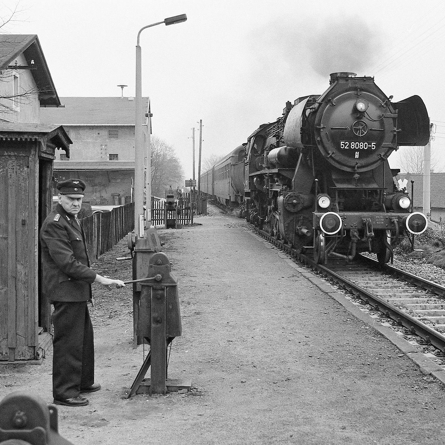 Als die DDR junge Eisenbahnfans für feindliche CIA-Agenten hielt