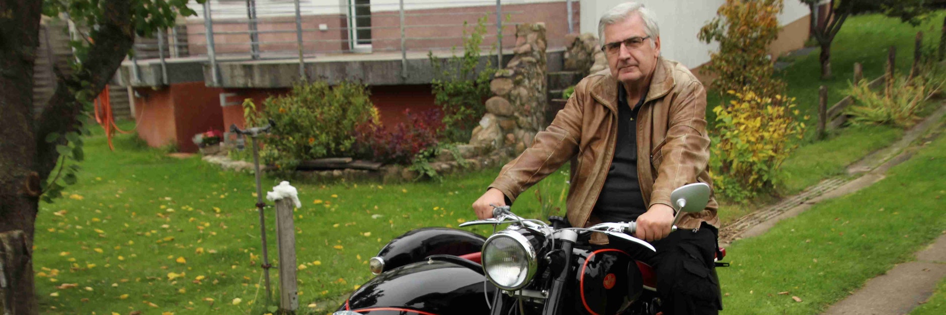 Wenn Wolfgang Koch den Kopf freibekommen will, steigt er gern auf sein Motorrad.