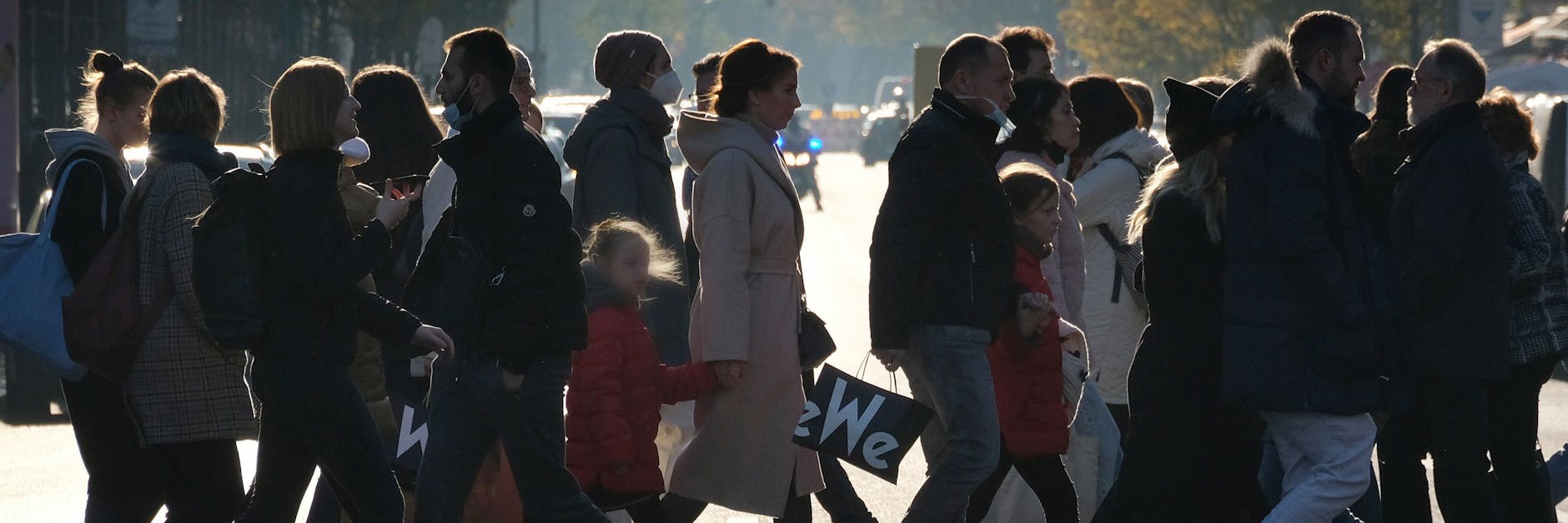 Berliner beim Shopping auf dem Tauentzien.