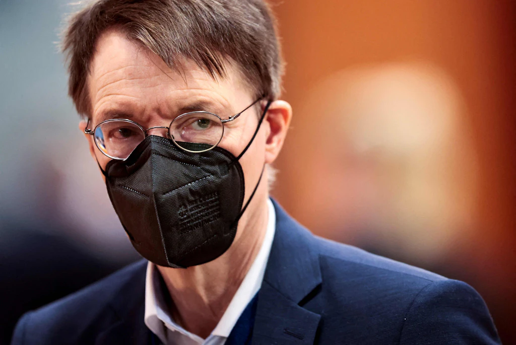 Lauterbach: Für Omikron spielt Impfpflicht keine Rolle mehr