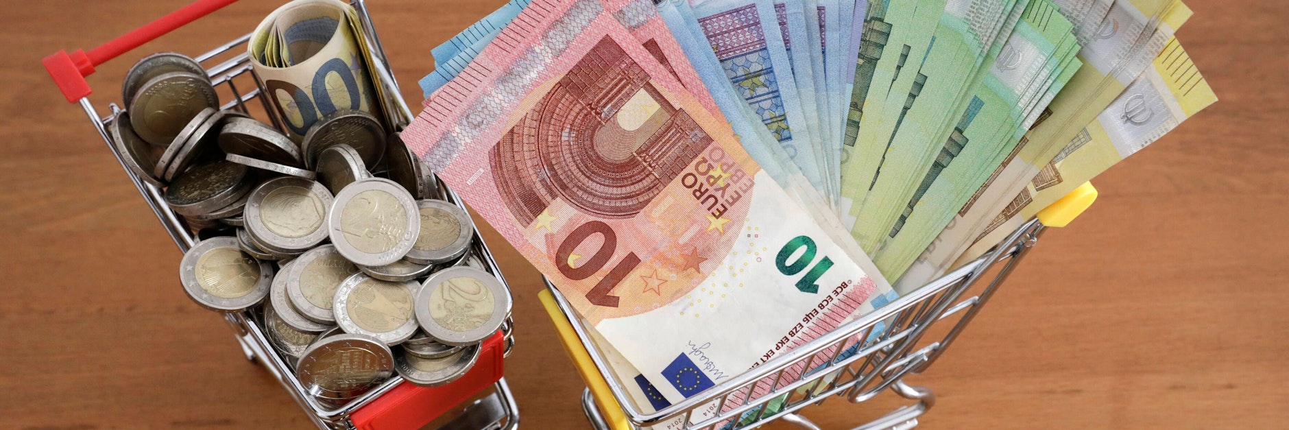 In Berlin stiegen die Konsumausgaben privater Haushalte monatlich auf durchschnittlich 2141 EUR.