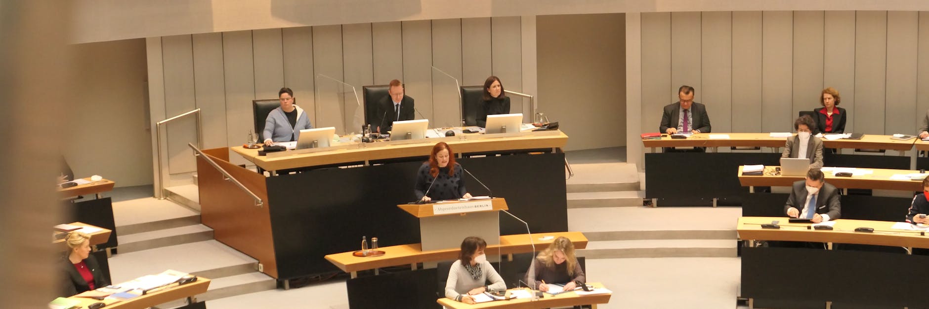 Die SPD-Abgeordnete Bettina König warb im Abgeordnetenhaus für mehr Teststellen.