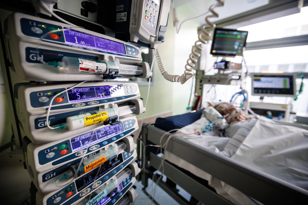 Trotz Omikron: Zahl der Corona-Intensivpatienten noch rückläufig