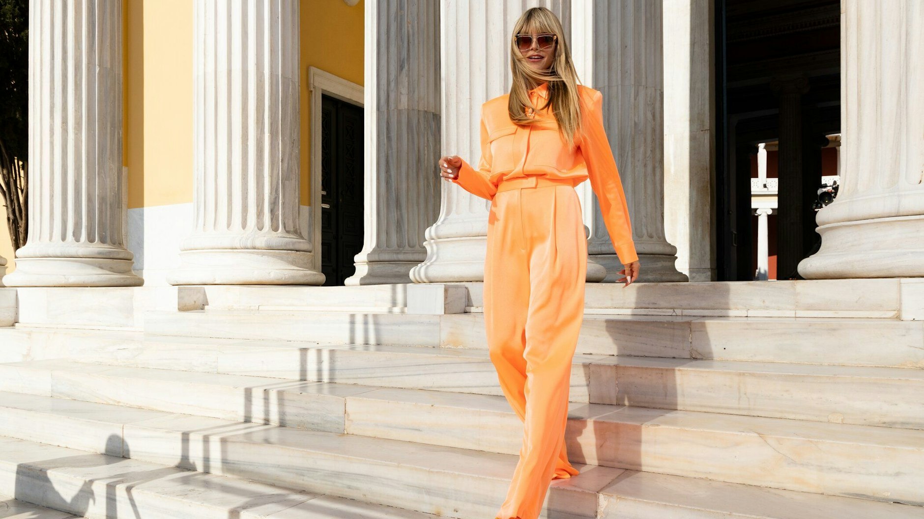 Heidi Klum ist die unumstrittene Chefin bei GNTM und singt jetzt sogar den Titelsong.