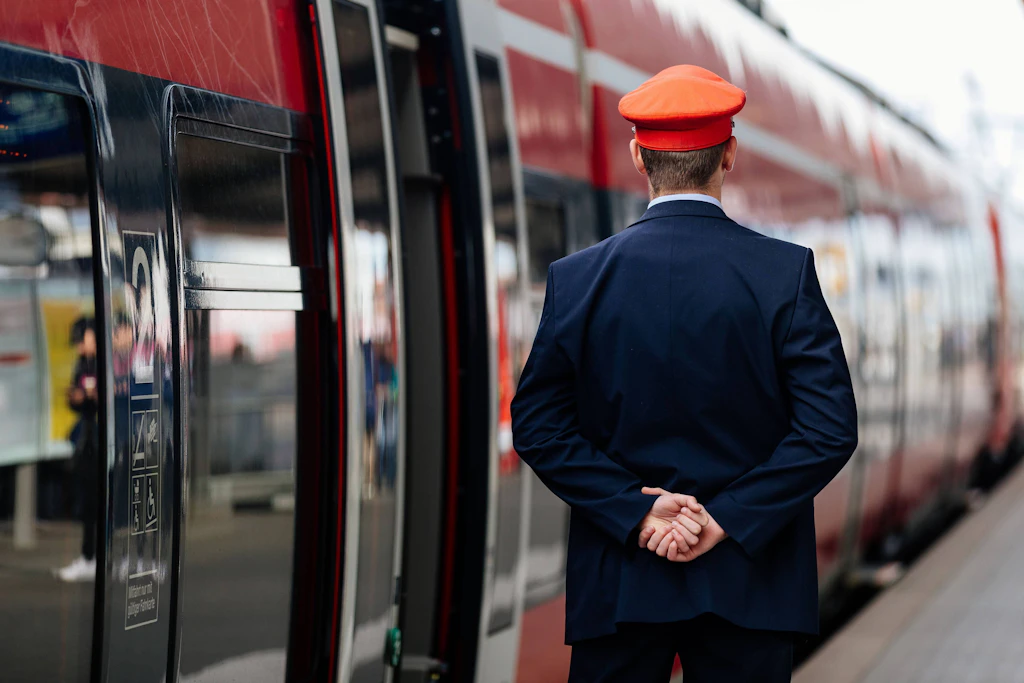 Deutsche Bahn will 2022 mindestens 21.000 Mitarbeiter einstellen