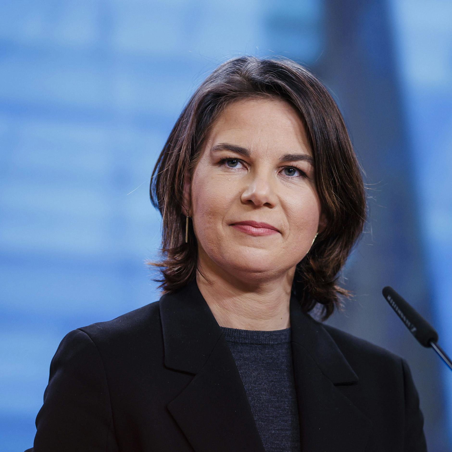 Drahtseilakt in Kiew und Moskau: Baerbock steht vor heikler Mission im Osten