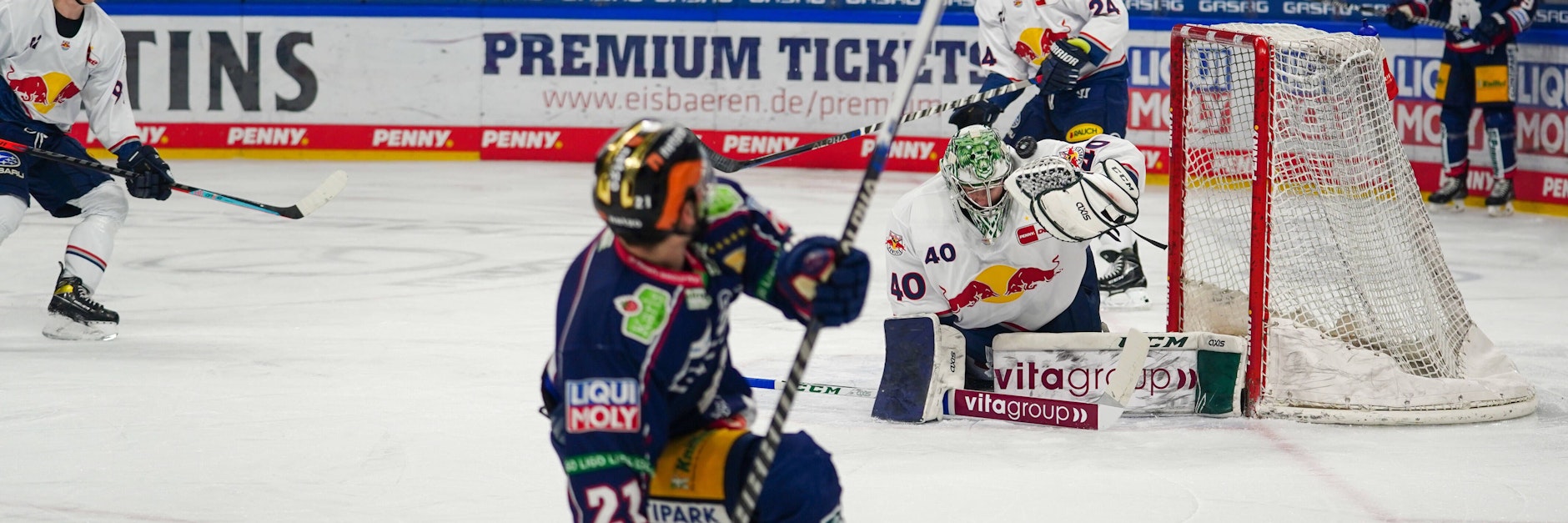 Das erste von den letzten vier Toren in Überzahl erzielte Eisbär Giovanni Fiore bei 2:3 gegen München.&nbsp;