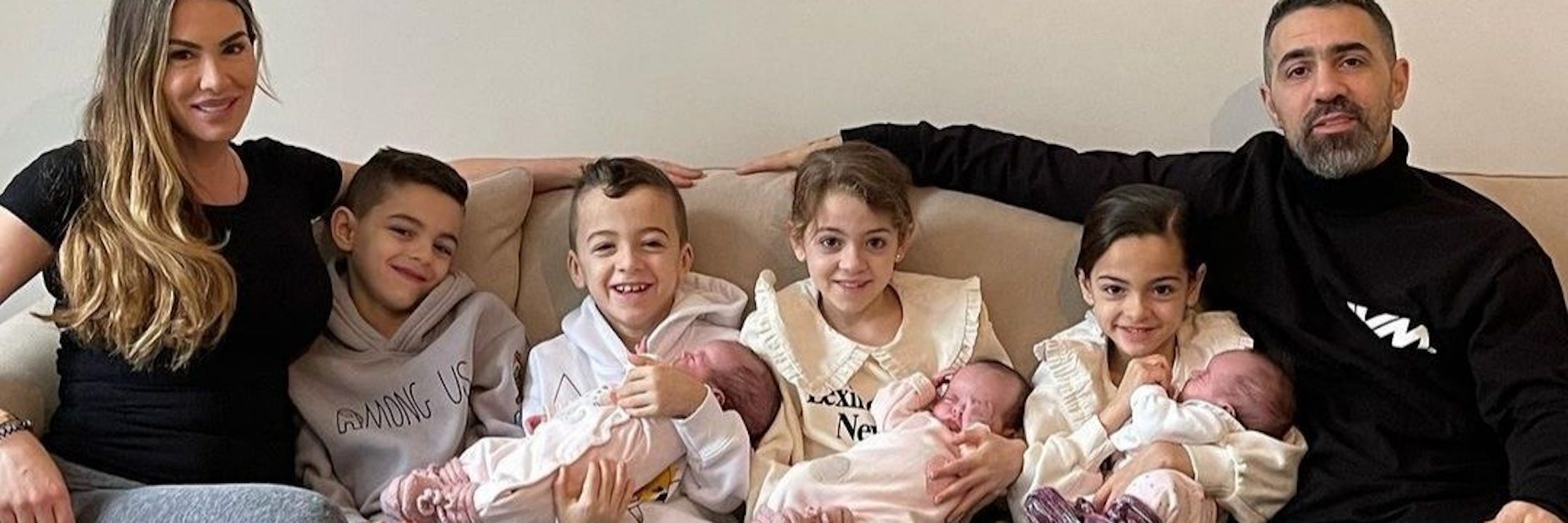 Glücklich zu neunt:&nbsp;Bushido und Anna-Maria Ferchichi mit ihren insgesamt sieben Kindern, die alle gesund sind.