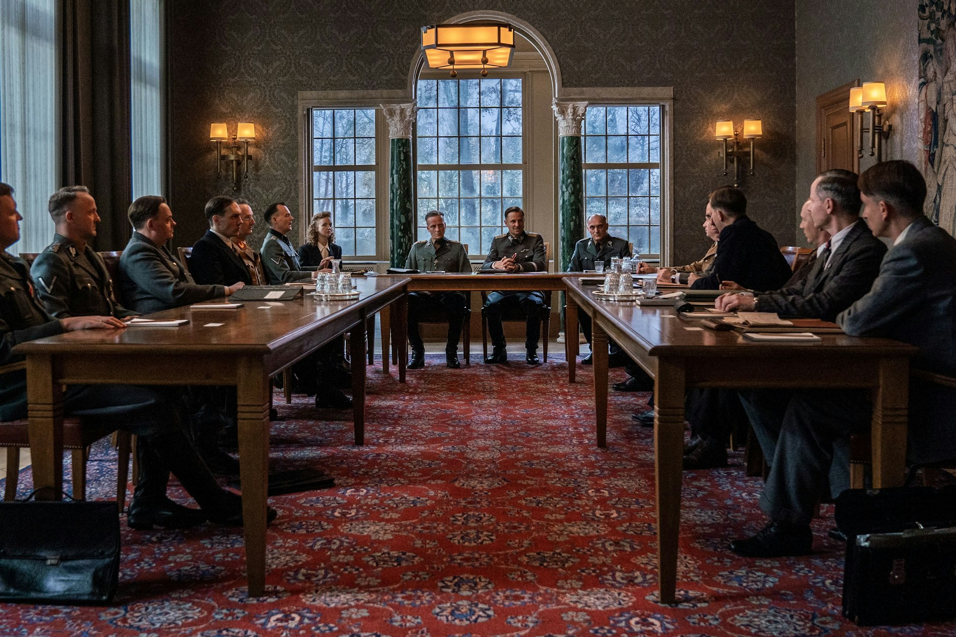 Szene aus dem Film „Die Wannsee-Konferenz“. Am 20. Januar 1942 trafen sich hohe NSDAP- und SS-Funktionäre in der Villa am Berliner Wannsee.