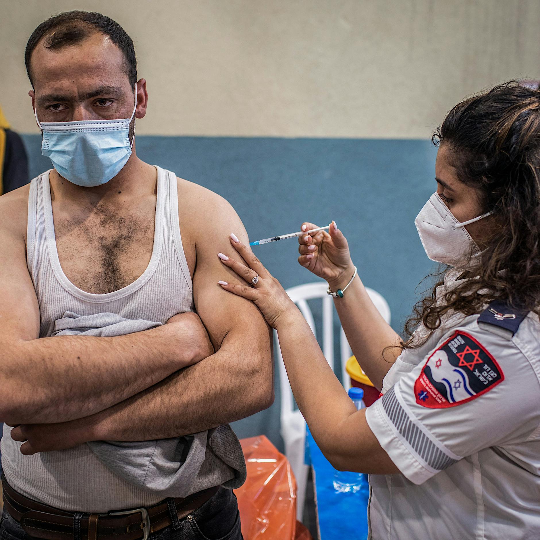 Omikron: Infektion auch nach vierter Impfung möglich