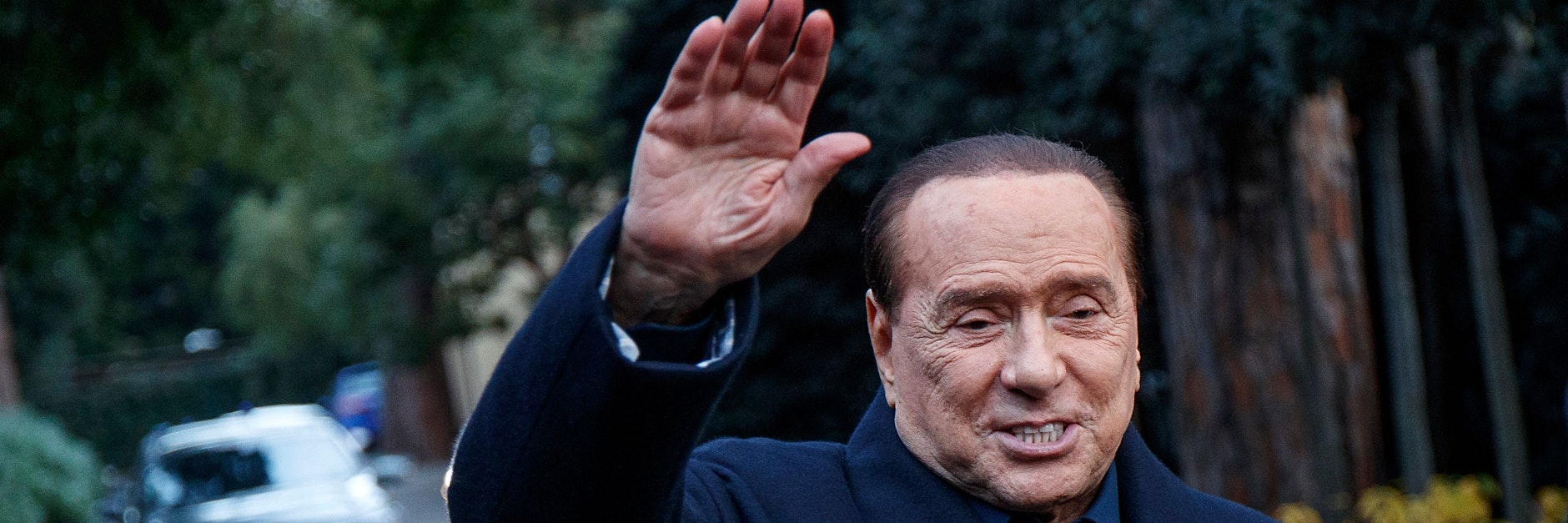 Winke, winke: Silvio Berlusconi&nbsp; will Präsident Italiens werden.