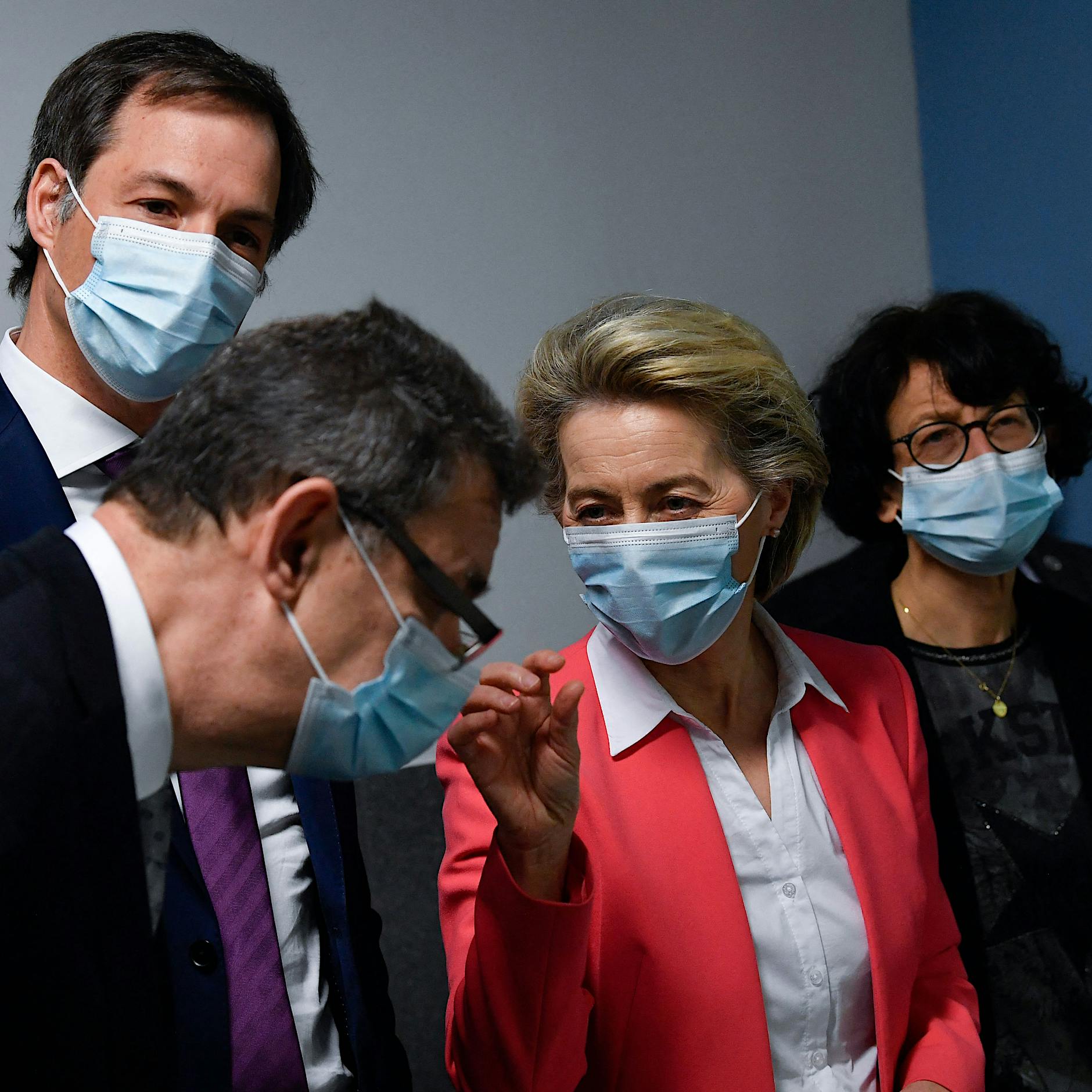 Von der Leyen verzockt Milliarden: Corona-Impfstoffe landen auf Müll