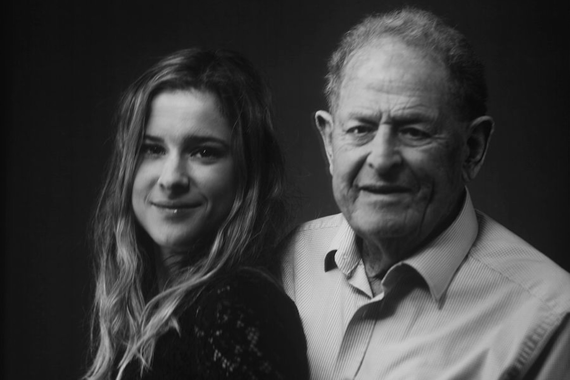 Peter Brent mit seiner Enkelin Serena.