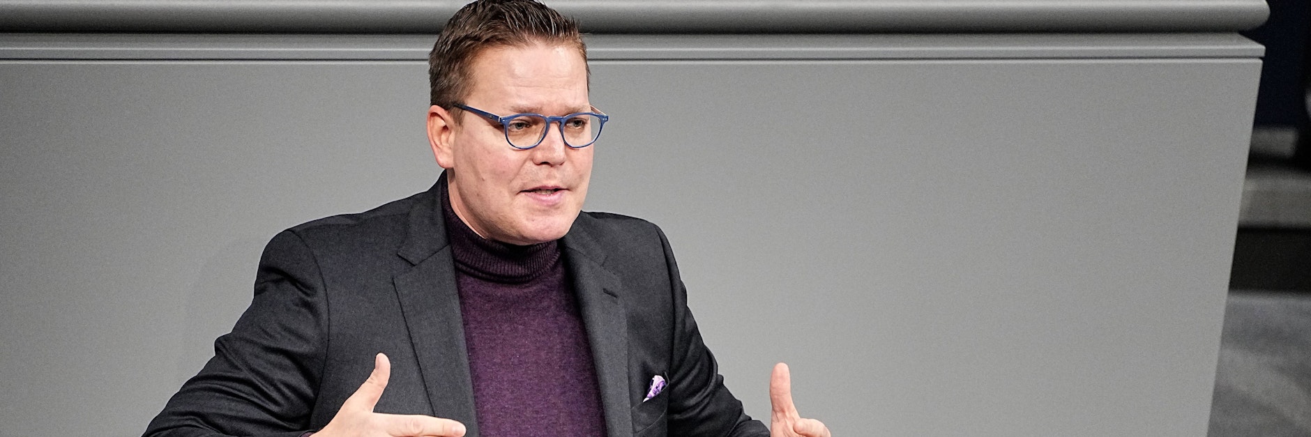 Der Magdeburger Bundestagsabgeordnete Tino Sorge (CDU) hat im September 2020 an mehreren Sitzungstagen im Parlament gefehlt und in dieser Zeit einen Intensivkurs an einer Jagdschule besucht.