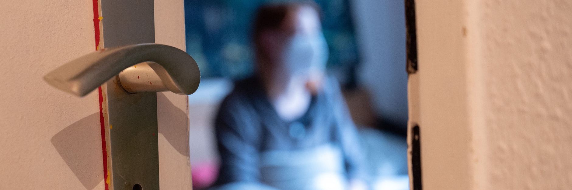 Wer nicht geboostert ist, deshalb in Quarantäne muss und nicht zur Arbeit gehen kann, soll künftig kein Geld mehr bekommen.