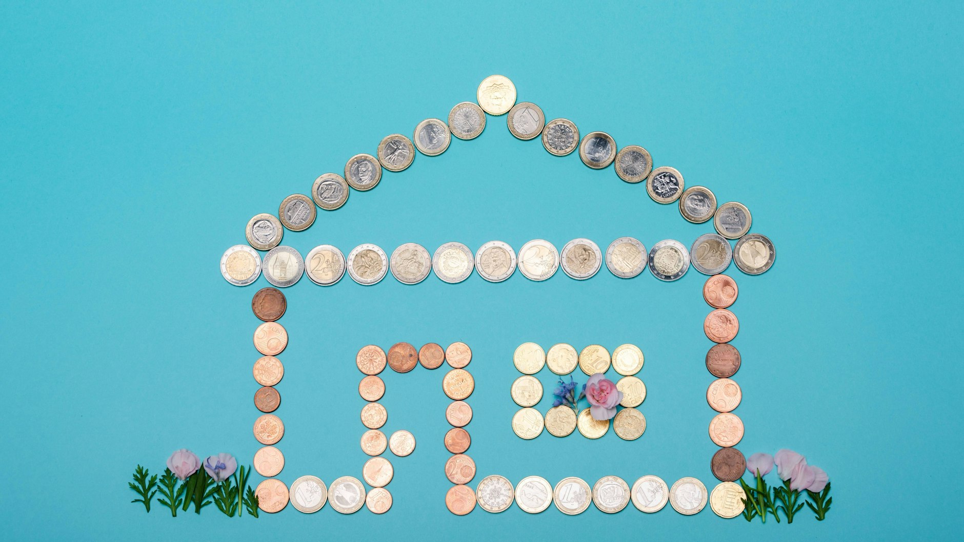 Die Bauzinsen steigen erstmals seit Jahren wieder. Immobilieninteressierte müssen für den Kauf nun noch mehr Geld in die Hand nehmen.