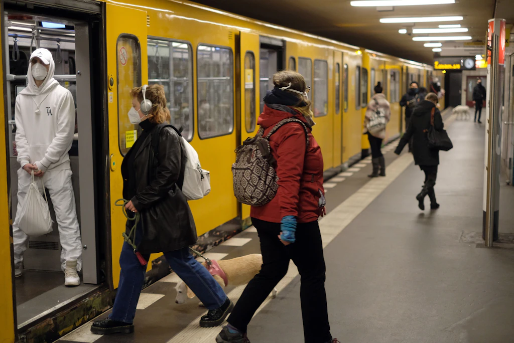 Gegen eine U-Bahn zum Flughafen: SPD-Politiker lehnen Giffey-Plan ab