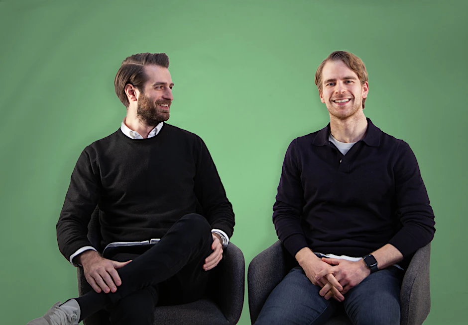 Die Lendis-Gründer Stavros Papadopoulos (l.) und Julius Bolz