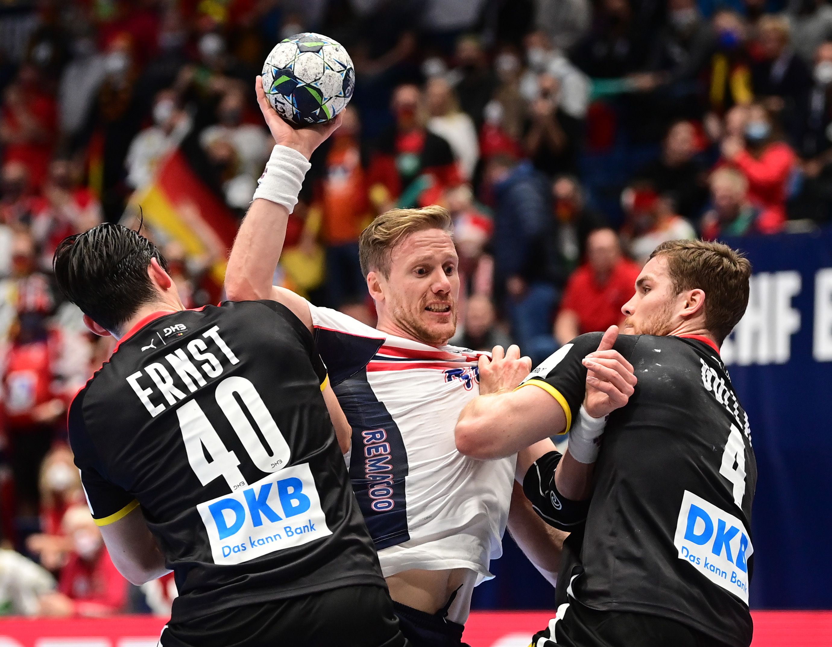 23:28 gegen Norwegen! Jetzt braucht Deutschland fürs Halbfinale fast schon ein Wunder